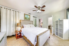 Walk to Dining & Shopping: Pompano Beach Home!