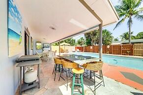 Walk to Dining & Shopping: Pompano Beach Home!