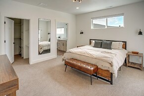 3 Mi to Bear Lake: Home w/ Hot Tub & Huge Patio!