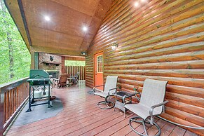 Private Hot Tub & Deck: Woodsy Broken Bow Retreat