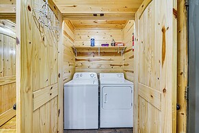 Private Hot Tub & Deck: Woodsy Broken Bow Retreat