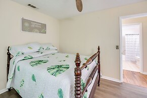 Near Shops & Eats: Richmond Hill Home w/ Yard!