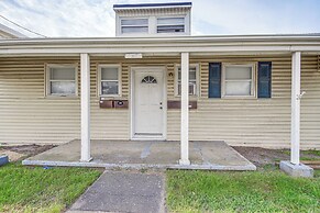 Walk to Beach & Chesapeake Bay: Norfolk Retreat!