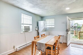 Walk to Beach & Chesapeake Bay: Norfolk Retreat!