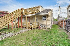 Walk to Beach & Chesapeake Bay: Norfolk Retreat!