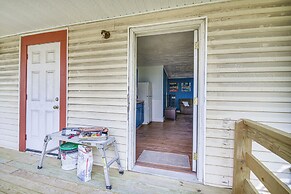 Walk to Beach & Chesapeake Bay: Norfolk Retreat!