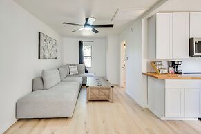 Stroll to Shore: Retreat w/ Yard in Daytona Beach