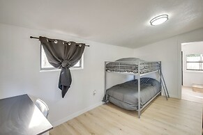 Stroll to Shore: Retreat w/ Yard in Daytona Beach