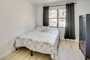 Stroll to Shore: Retreat w/ Yard in Daytona Beach