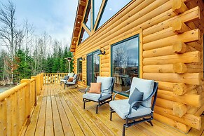 White Mtn Views: Idyllic Log Cabin in Jefferson!