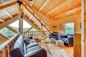 White Mtn Views: Idyllic Log Cabin in Jefferson!