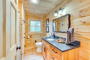 White Mtn Views: Idyllic Log Cabin in Jefferson!