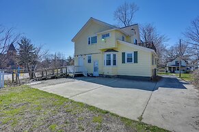< 1 Mi to Old Town Lansing: Home w/ Furnished Deck