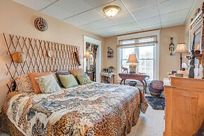 < 1 Mi to Old Town Lansing: Home w/ Furnished Deck