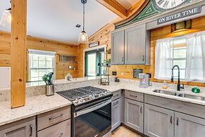 Modern Creek-front Cabin w/ Deck & Views in Murphy