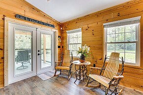 Modern Creek-front Cabin w/ Deck & Views in Murphy