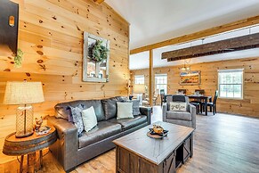 Modern Creek-front Cabin w/ Deck & Views in Murphy