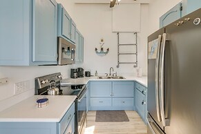 Lakefront Gem w/ Kayaks & Dock in Coldwater!