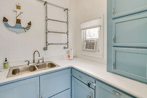 Lakefront Gem w/ Kayaks & Dock in Coldwater!