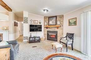 4 Mi to Norfork Lake: Country Stay w/ Farm Views!