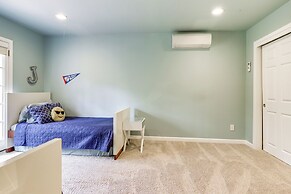 Pool, Deck: Wine Country Hideaway in Middletown!