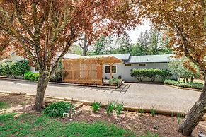 Pool, Deck: Wine Country Hideaway in Middletown!