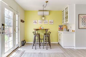 Pool, Deck: Wine Country Hideaway in Middletown!