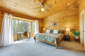 10 Mi to Waynesville: Cabin w/ Hot Tub & Mtn Views