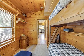 10 Mi to Waynesville: Cabin w/ Hot Tub & Mtn Views