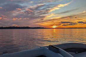 Dock, Deck & View: Lakefront Chippewa Falls Studio