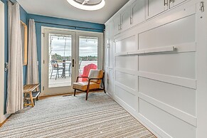 Dock, Deck & View: Lakefront Chippewa Falls Studio