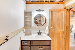 5 Mi to Lake Barkley: Secluded Retreat in Kuttawa