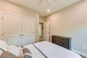 4 Mi to Auburn University: Townhome w/ Fenced Yard