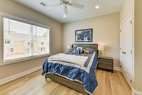 4 Mi to Auburn University: Townhome w/ Fenced Yard