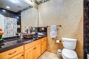 5 Mi to Dtwn Modesto: Family Home w/ Patio!