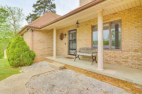 Walk to Marina: Water-view Dale Hollow Lake Escape