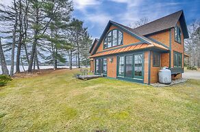 Waterfront Cabin w/ Deck: Serene Eddington Escape