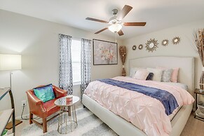 Pet-friendly Home w/ Fenced Yard in Manor