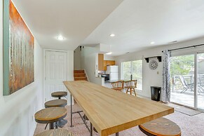 Balcony & Fire Pit: Home on Lake of Ozarks!