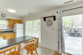 Balcony & Fire Pit: Home on Lake of Ozarks!