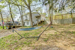 Balcony & Fire Pit: Home on Lake of Ozarks!