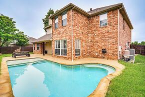 2 Mi to Old Town: Spacious Burleson Vacation Home
