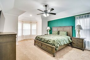 2 Mi to Old Town: Spacious Burleson Vacation Home