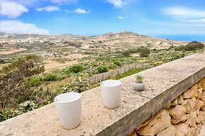 Sea & Valley Views Żebbuġ Gozo