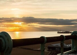 Apartment in Brighton Near the Beach