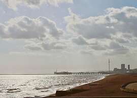 Apartment in Brighton Near the Beach