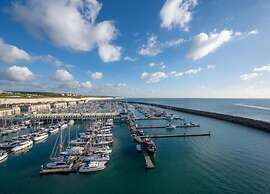 Apartment in Brighton Near the Beach