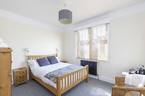 Apartment in Brighton Near the Beach