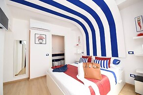 Sorrento Center Room