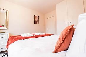 2 Bed Apartment in Russell Square